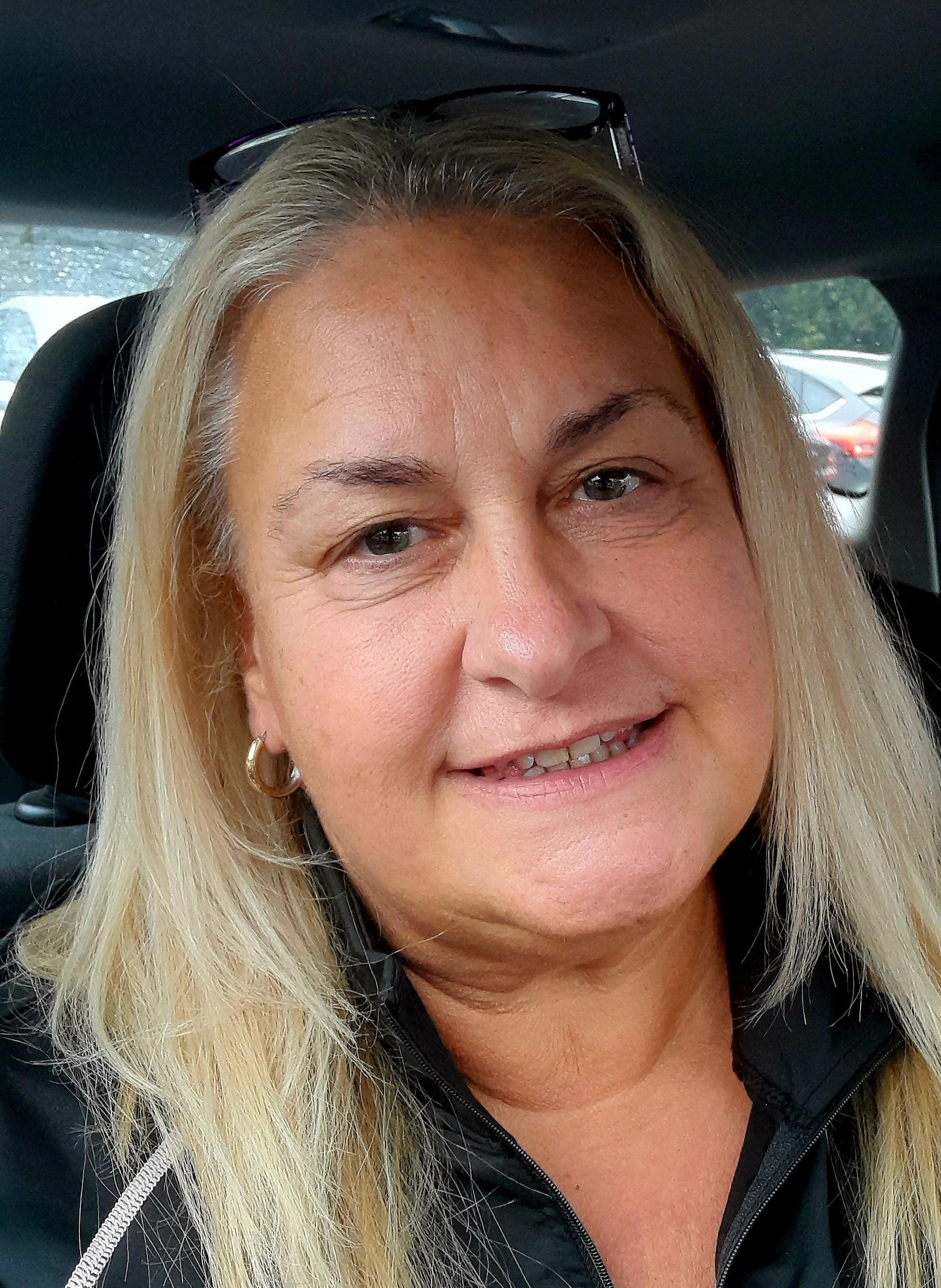 Amanda Whittle pic (cropped final)